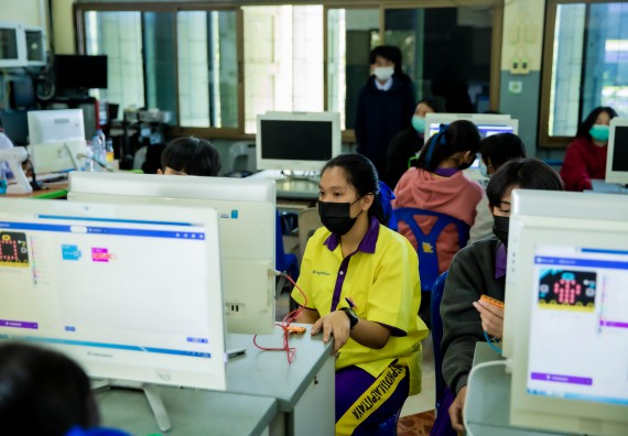 ภาพกิจกรรม  คณะวิทยาศาสตร์และเทคโนโลยี จัดค่ายวิทยาศาสตร์สัญจรโรงเรียนทุ่งโพธิ์ทะเลพิทยา