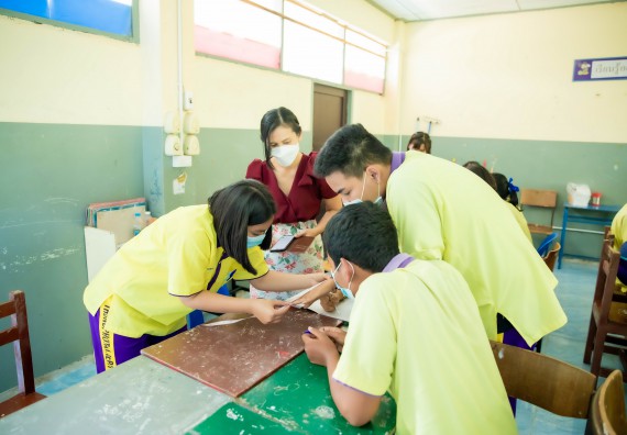 ภาพกิจกรรม  คณะวิทยาศาสตร์และเทคโนโลยี จัดค่ายวิทยาศาสตร์สัญจรโรงเรียนทุ่งโพธิ์ทะเลพิทยา