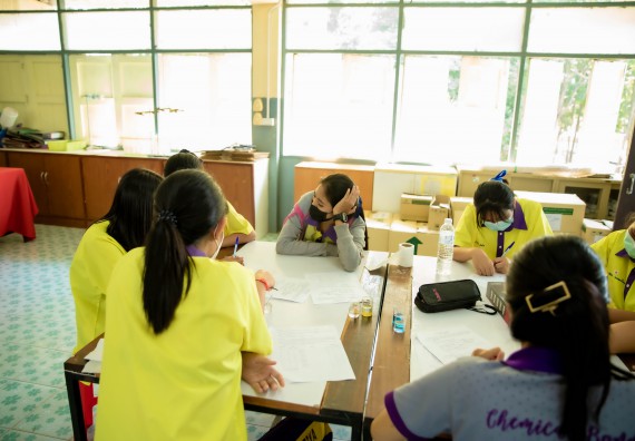 ภาพกิจกรรม  คณะวิทยาศาสตร์และเทคโนโลยี จัดค่ายวิทยาศาสตร์สัญจรโรงเรียนทุ่งโพธิ์ทะเลพิทยา