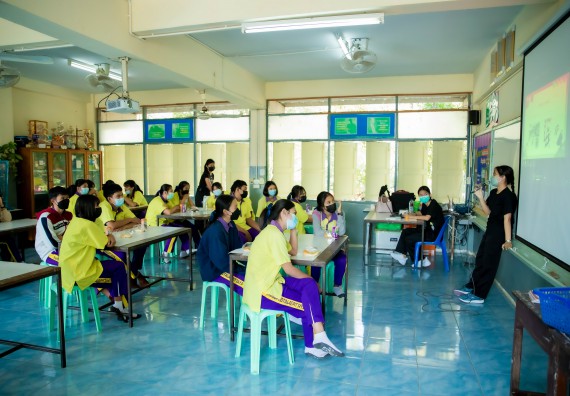 ภาพกิจกรรม  คณะวิทยาศาสตร์และเทคโนโลยี จัดค่ายวิทยาศาสตร์สัญจรโรงเรียนทุ่งโพธิ์ทะเลพิทยา