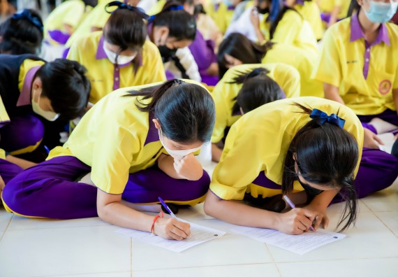 ภาพกิจกรรม  คณะวิทยาศาสตร์และเทคโนโลยี จัดค่ายวิทยาศาสตร์สัญจรโรงเรียนทุ่งโพธิ์ทะเลพิทยา