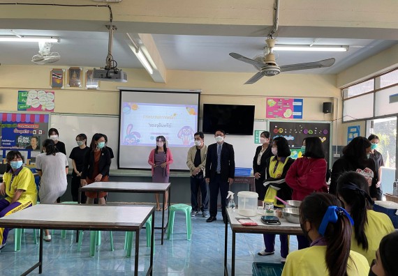 ภาพกิจกรรม  คณะวิทยาศาสตร์และเทคโนโลยี จัดค่ายวิทยาศาสตร์สัญจรโรงเรียนทุ่งโพธิ์ทะเลพิทยา