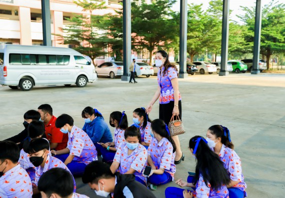 ภาพกิจกรรม   คณะวิทยาศาสตร์และเทคโนโลยี จัดค่ายวิทยาศาสตร์สัญจรโรงเรียนเฉลิมพระเกียรติสมเด็จพระศรีนครินทร์ กำแพงเพชร ฯ