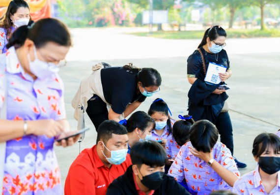 ภาพกิจกรรม   คณะวิทยาศาสตร์และเทคโนโลยี จัดค่ายวิทยาศาสตร์สัญจรโรงเรียนเฉลิมพระเกียรติสมเด็จพระศรีนครินทร์ กำแพงเพชร ฯ