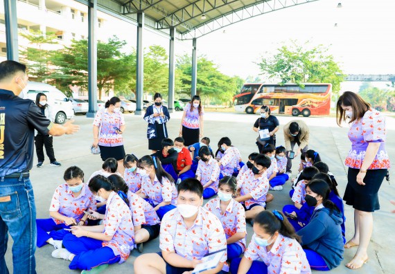 ภาพกิจกรรม   คณะวิทยาศาสตร์และเทคโนโลยี จัดค่ายวิทยาศาสตร์สัญจรโรงเรียนเฉลิมพระเกียรติสมเด็จพระศรีนครินทร์ กำแพงเพชร ฯ