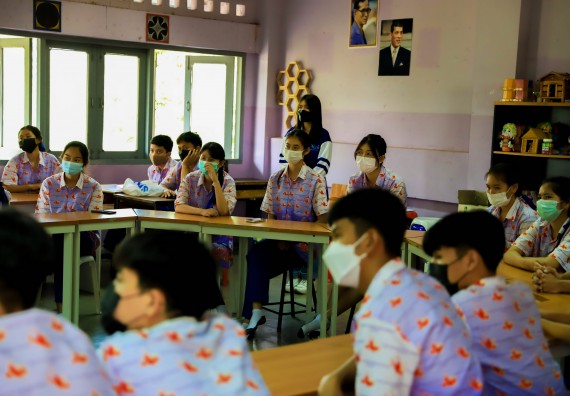 ภาพกิจกรรม   คณะวิทยาศาสตร์และเทคโนโลยี จัดค่ายวิทยาศาสตร์สัญจรโรงเรียนเฉลิมพระเกียรติสมเด็จพระศรีนครินทร์ กำแพงเพชร ฯ