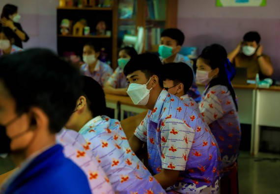 ภาพกิจกรรม   คณะวิทยาศาสตร์และเทคโนโลยี จัดค่ายวิทยาศาสตร์สัญจรโรงเรียนเฉลิมพระเกียรติสมเด็จพระศรีนครินทร์ กำแพงเพชร ฯ