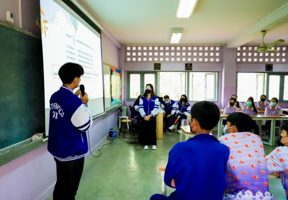 ภาพกิจกรรม   คณะวิทยาศาสตร์และเทคโนโลยี จัดค่ายวิทยาศาสตร์สัญจรโรงเรียนเฉลิมพระเกียรติสมเด็จพระศรีนครินทร์ กำแพงเพชร ฯ