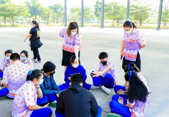 ภาพกิจกรรม   คณะวิทยาศาสตร์และเทคโนโลยี จัดค่ายวิทยาศาสตร์สัญจรโรงเรียนเฉลิมพระเกียรติสมเด็จพระศรีนครินทร์ กำแพงเพชร ฯ