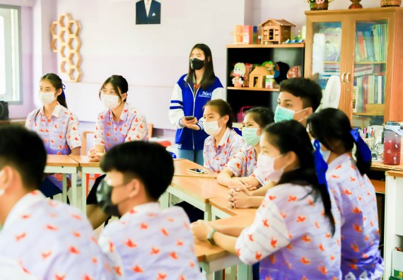 ภาพกิจกรรม   คณะวิทยาศาสตร์และเทคโนโลยี จัดค่ายวิทยาศาสตร์สัญจรโรงเรียนเฉลิมพระเกียรติสมเด็จพระศรีนครินทร์ กำแพงเพชร ฯ