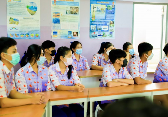 ภาพกิจกรรม   คณะวิทยาศาสตร์และเทคโนโลยี จัดค่ายวิทยาศาสตร์สัญจรโรงเรียนเฉลิมพระเกียรติสมเด็จพระศรีนครินทร์ กำแพงเพชร ฯ