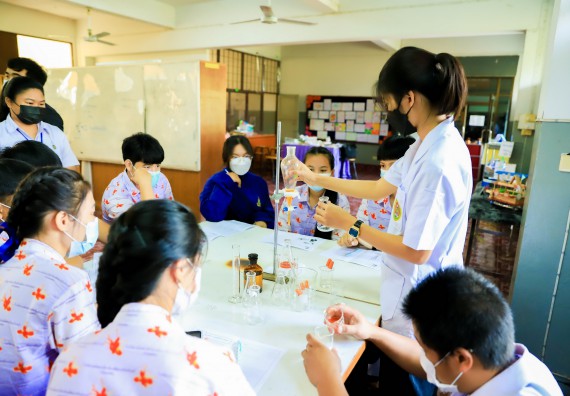 ภาพกิจกรรม   คณะวิทยาศาสตร์และเทคโนโลยี จัดค่ายวิทยาศาสตร์สัญจรโรงเรียนเฉลิมพระเกียรติสมเด็จพระศรีนครินทร์ กำแพงเพชร ฯ