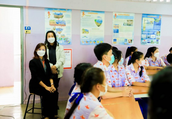 ภาพกิจกรรม   คณะวิทยาศาสตร์และเทคโนโลยี จัดค่ายวิทยาศาสตร์สัญจรโรงเรียนเฉลิมพระเกียรติสมเด็จพระศรีนครินทร์ กำแพงเพชร ฯ