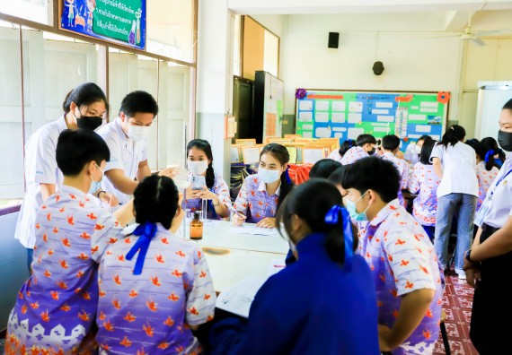 ภาพกิจกรรม   คณะวิทยาศาสตร์และเทคโนโลยี จัดค่ายวิทยาศาสตร์สัญจรโรงเรียนเฉลิมพระเกียรติสมเด็จพระศรีนครินทร์ กำแพงเพชร ฯ