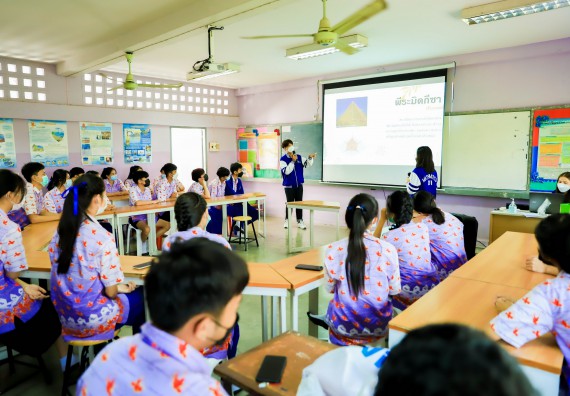 ภาพกิจกรรม   คณะวิทยาศาสตร์และเทคโนโลยี จัดค่ายวิทยาศาสตร์สัญจรโรงเรียนเฉลิมพระเกียรติสมเด็จพระศรีนครินทร์ กำแพงเพชร ฯ