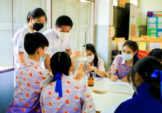 ภาพกิจกรรม   คณะวิทยาศาสตร์และเทคโนโลยี จัดค่ายวิทยาศาสตร์สัญจรโรงเรียนเฉลิมพระเกียรติสมเด็จพระศรีนครินทร์ กำแพงเพชร ฯ