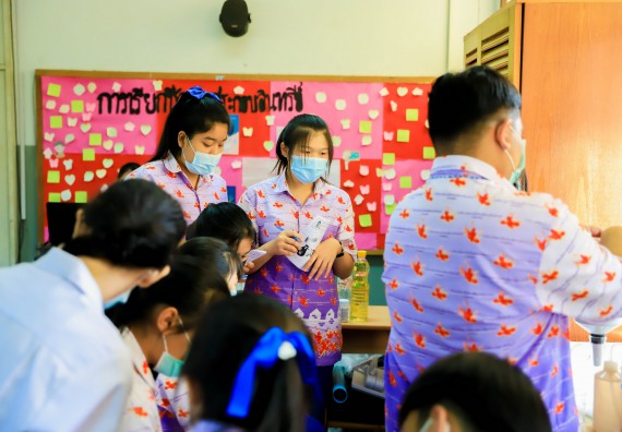 ภาพกิจกรรม   คณะวิทยาศาสตร์และเทคโนโลยี จัดค่ายวิทยาศาสตร์สัญจรโรงเรียนเฉลิมพระเกียรติสมเด็จพระศรีนครินทร์ กำแพงเพชร ฯ