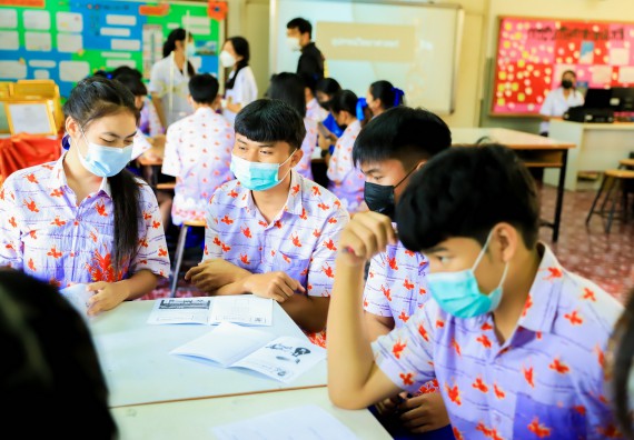 ภาพกิจกรรม   คณะวิทยาศาสตร์และเทคโนโลยี จัดค่ายวิทยาศาสตร์สัญจรโรงเรียนเฉลิมพระเกียรติสมเด็จพระศรีนครินทร์ กำแพงเพชร ฯ