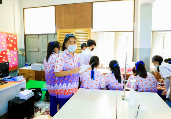 ภาพกิจกรรม   คณะวิทยาศาสตร์และเทคโนโลยี จัดค่ายวิทยาศาสตร์สัญจรโรงเรียนเฉลิมพระเกียรติสมเด็จพระศรีนครินทร์ กำแพงเพชร ฯ