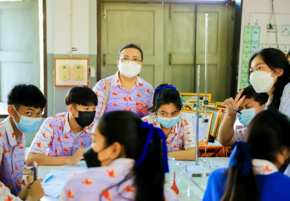 ภาพกิจกรรม   คณะวิทยาศาสตร์และเทคโนโลยี จัดค่ายวิทยาศาสตร์สัญจรโรงเรียนเฉลิมพระเกียรติสมเด็จพระศรีนครินทร์ กำแพงเพชร ฯ