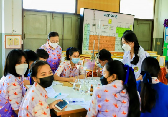 ภาพกิจกรรม   คณะวิทยาศาสตร์และเทคโนโลยี จัดค่ายวิทยาศาสตร์สัญจรโรงเรียนเฉลิมพระเกียรติสมเด็จพระศรีนครินทร์ กำแพงเพชร ฯ