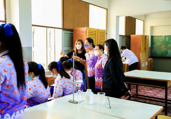 ภาพกิจกรรม   คณะวิทยาศาสตร์และเทคโนโลยี จัดค่ายวิทยาศาสตร์สัญจรโรงเรียนเฉลิมพระเกียรติสมเด็จพระศรีนครินทร์ กำแพงเพชร ฯ