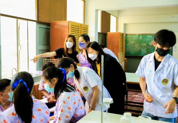 ภาพกิจกรรม   คณะวิทยาศาสตร์และเทคโนโลยี จัดค่ายวิทยาศาสตร์สัญจรโรงเรียนเฉลิมพระเกียรติสมเด็จพระศรีนครินทร์ กำแพงเพชร ฯ