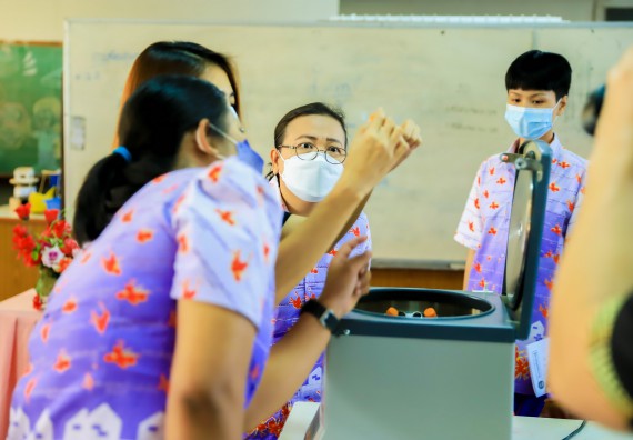 ภาพกิจกรรม   คณะวิทยาศาสตร์และเทคโนโลยี จัดค่ายวิทยาศาสตร์สัญจรโรงเรียนเฉลิมพระเกียรติสมเด็จพระศรีนครินทร์ กำแพงเพชร ฯ