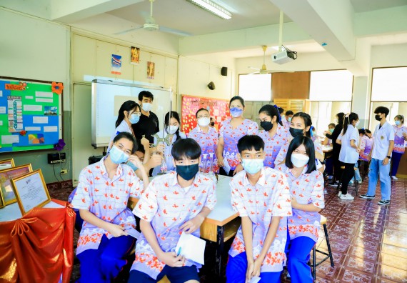 ภาพกิจกรรม   คณะวิทยาศาสตร์และเทคโนโลยี จัดค่ายวิทยาศาสตร์สัญจรโรงเรียนเฉลิมพระเกียรติสมเด็จพระศรีนครินทร์ กำแพงเพชร ฯ