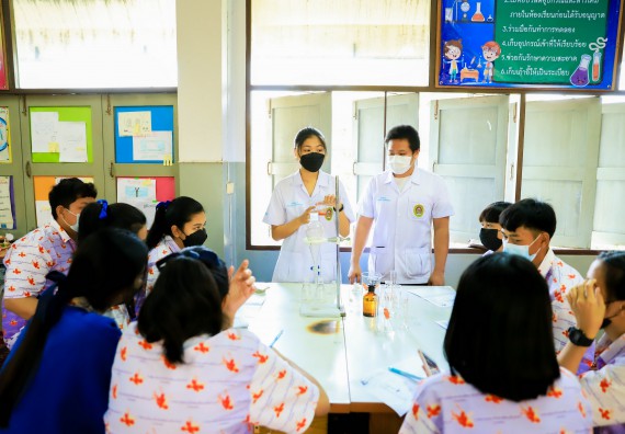 ภาพกิจกรรม   คณะวิทยาศาสตร์และเทคโนโลยี จัดค่ายวิทยาศาสตร์สัญจรโรงเรียนเฉลิมพระเกียรติสมเด็จพระศรีนครินทร์ กำแพงเพชร ฯ