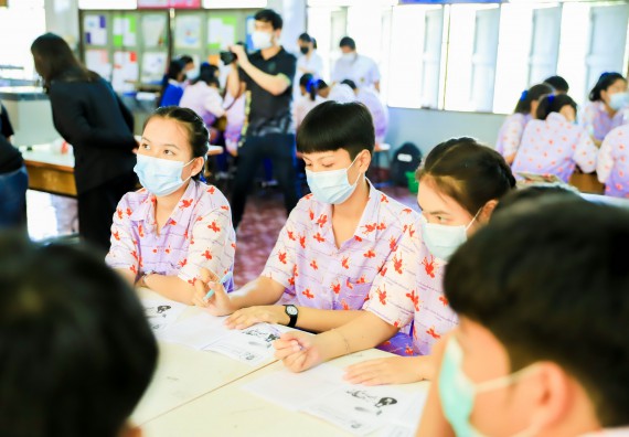 ภาพกิจกรรม   คณะวิทยาศาสตร์และเทคโนโลยี จัดค่ายวิทยาศาสตร์สัญจรโรงเรียนเฉลิมพระเกียรติสมเด็จพระศรีนครินทร์ กำแพงเพชร ฯ
