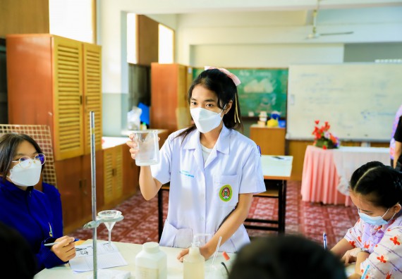 ภาพกิจกรรม   คณะวิทยาศาสตร์และเทคโนโลยี จัดค่ายวิทยาศาสตร์สัญจรโรงเรียนเฉลิมพระเกียรติสมเด็จพระศรีนครินทร์ กำแพงเพชร ฯ