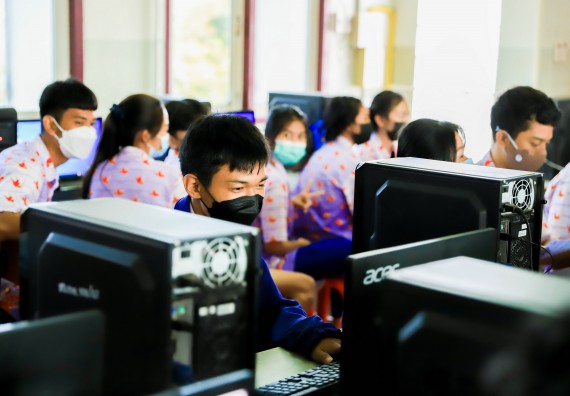 ภาพกิจกรรม   คณะวิทยาศาสตร์และเทคโนโลยี จัดค่ายวิทยาศาสตร์สัญจรโรงเรียนเฉลิมพระเกียรติสมเด็จพระศรีนครินทร์ กำแพงเพชร ฯ