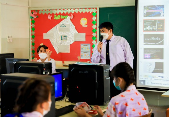 ภาพกิจกรรม   คณะวิทยาศาสตร์และเทคโนโลยี จัดค่ายวิทยาศาสตร์สัญจรโรงเรียนเฉลิมพระเกียรติสมเด็จพระศรีนครินทร์ กำแพงเพชร ฯ