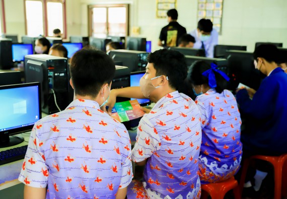 ภาพกิจกรรม   คณะวิทยาศาสตร์และเทคโนโลยี จัดค่ายวิทยาศาสตร์สัญจรโรงเรียนเฉลิมพระเกียรติสมเด็จพระศรีนครินทร์ กำแพงเพชร ฯ