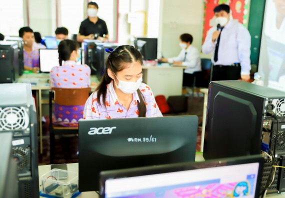 ภาพกิจกรรม   คณะวิทยาศาสตร์และเทคโนโลยี จัดค่ายวิทยาศาสตร์สัญจรโรงเรียนเฉลิมพระเกียรติสมเด็จพระศรีนครินทร์ กำแพงเพชร ฯ