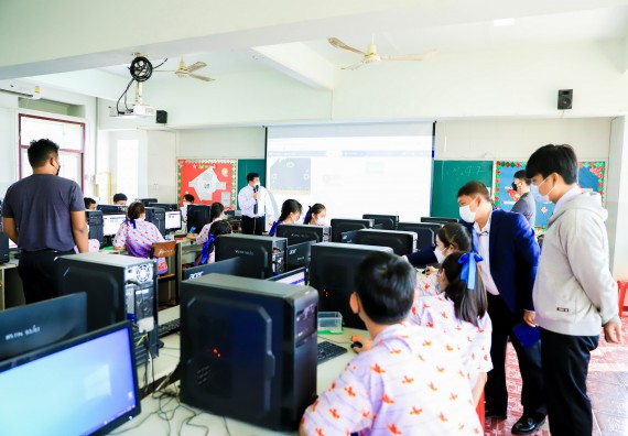 ภาพกิจกรรม   คณะวิทยาศาสตร์และเทคโนโลยี จัดค่ายวิทยาศาสตร์สัญจรโรงเรียนเฉลิมพระเกียรติสมเด็จพระศรีนครินทร์ กำแพงเพชร ฯ