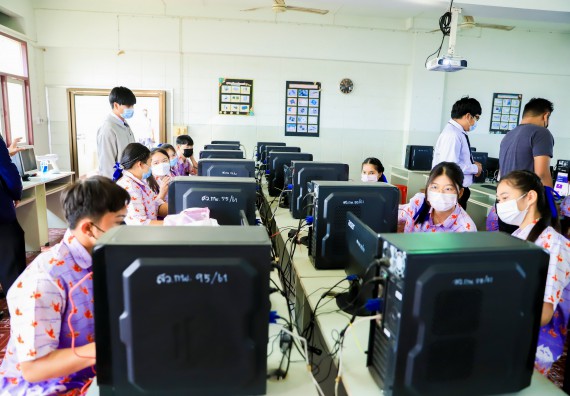 ภาพกิจกรรม   คณะวิทยาศาสตร์และเทคโนโลยี จัดค่ายวิทยาศาสตร์สัญจรโรงเรียนเฉลิมพระเกียรติสมเด็จพระศรีนครินทร์ กำแพงเพชร ฯ