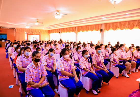 ภาพกิจกรรม   คณะวิทยาศาสตร์และเทคโนโลยี จัดค่ายวิทยาศาสตร์สัญจรโรงเรียนเฉลิมพระเกียรติสมเด็จพระศรีนครินทร์ กำแพงเพชร ฯ