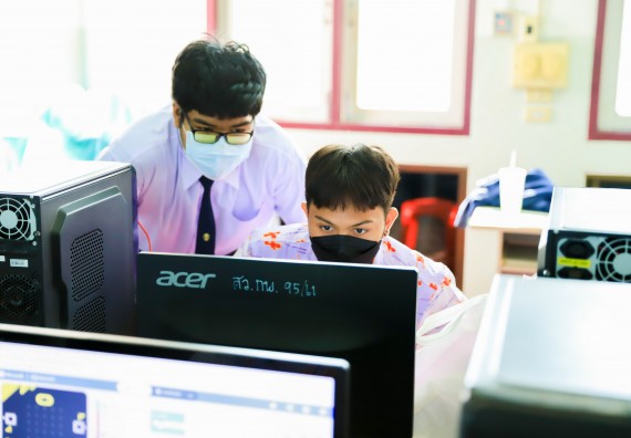 ภาพกิจกรรม   คณะวิทยาศาสตร์และเทคโนโลยี จัดค่ายวิทยาศาสตร์สัญจรโรงเรียนเฉลิมพระเกียรติสมเด็จพระศรีนครินทร์ กำแพงเพชร ฯ