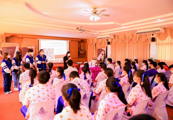 ภาพกิจกรรม   คณะวิทยาศาสตร์และเทคโนโลยี จัดค่ายวิทยาศาสตร์สัญจรโรงเรียนเฉลิมพระเกียรติสมเด็จพระศรีนครินทร์ กำแพงเพชร ฯ