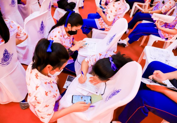 ภาพกิจกรรม   คณะวิทยาศาสตร์และเทคโนโลยี จัดค่ายวิทยาศาสตร์สัญจรโรงเรียนเฉลิมพระเกียรติสมเด็จพระศรีนครินทร์ กำแพงเพชร ฯ