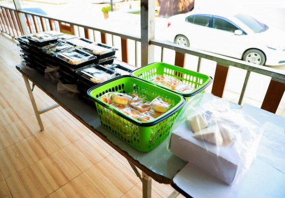 ภาพกิจกรรม   คณะวิทยาศาสตร์และเทคโนโลยี จัดค่ายวิทยาศาสตร์สัญจรโรงเรียนคลองขลุงราษฎร์รังสรรค์