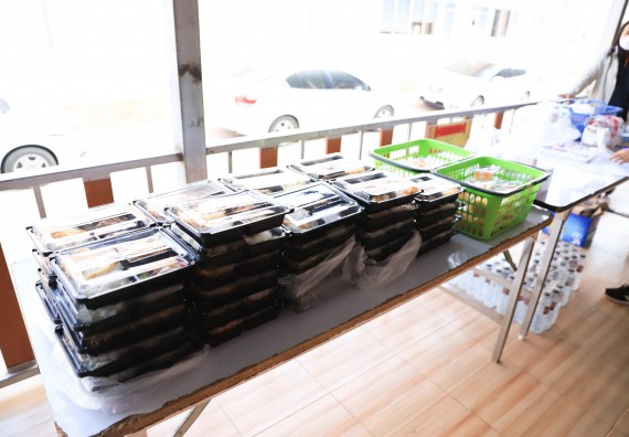 ภาพกิจกรรม   คณะวิทยาศาสตร์และเทคโนโลยี จัดค่ายวิทยาศาสตร์สัญจรโรงเรียนคลองขลุงราษฎร์รังสรรค์