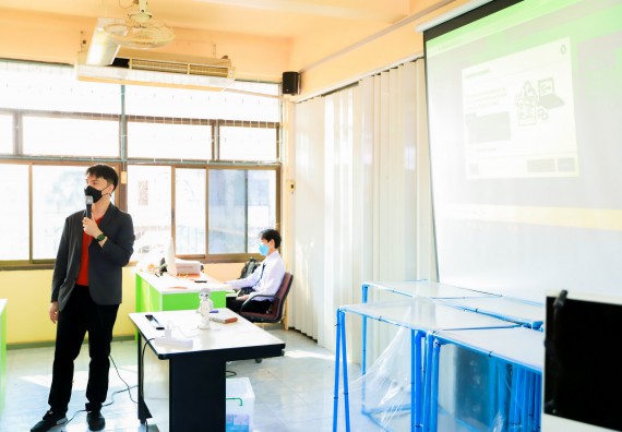 ภาพกิจกรรม   คณะวิทยาศาสตร์และเทคโนโลยี จัดค่ายวิทยาศาสตร์สัญจรโรงเรียนคลองขลุงราษฎร์รังสรรค์