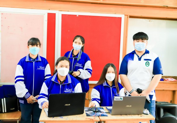 ภาพกิจกรรม   คณะวิทยาศาสตร์และเทคโนโลยี จัดค่ายวิทยาศาสตร์สัญจรโรงเรียนคลองขลุงราษฎร์รังสรรค์