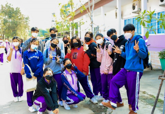 ภาพกิจกรรม   คณะวิทยาศาสตร์และเทคโนโลยี จัดค่ายวิทยาศาสตร์สัญจรโรงเรียนคลองขลุงราษฎร์รังสรรค์