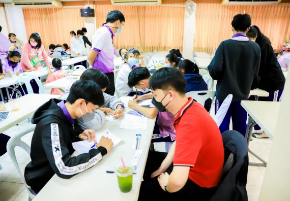 ภาพกิจกรรม   คณะวิทยาศาสตร์และเทคโนโลยี จัดค่ายวิทยาศาสตร์สัญจรโรงเรียนคลองขลุงราษฎร์รังสรรค์