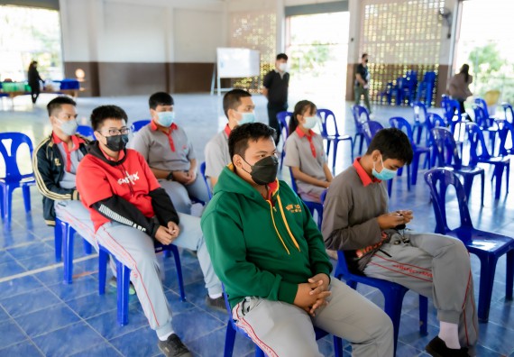 ภาพกิจกรรม  คณะวิทยาศาสตร์และเทคโนโลยี จัดค่ายวิทยาศาสตร์สัญจรโรงเรียนสักงามวิทยา