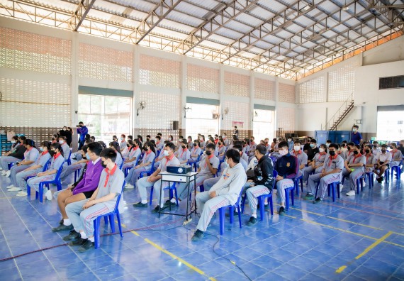 ภาพกิจกรรม  คณะวิทยาศาสตร์และเทคโนโลยี จัดค่ายวิทยาศาสตร์สัญจรโรงเรียนสักงามวิทยา